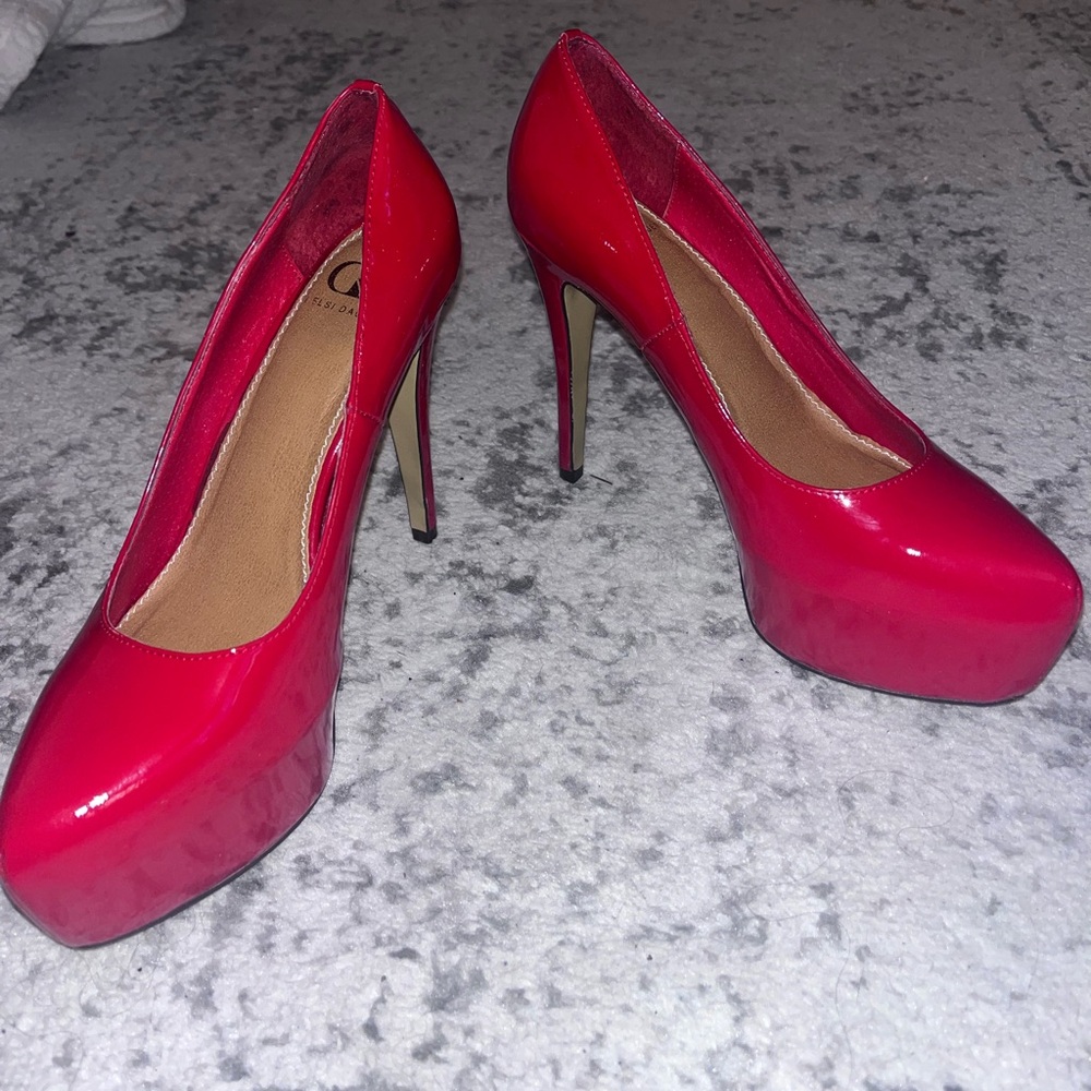 Kelsi Dagger Gracie Pumps